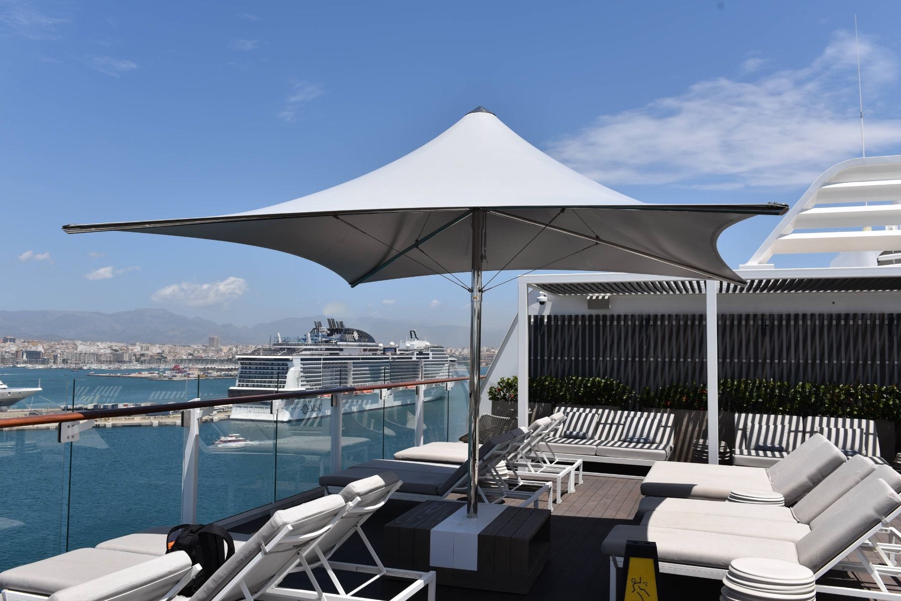 Bambrella Hurricane Extreme Heavy Duty Parasol - Image 5